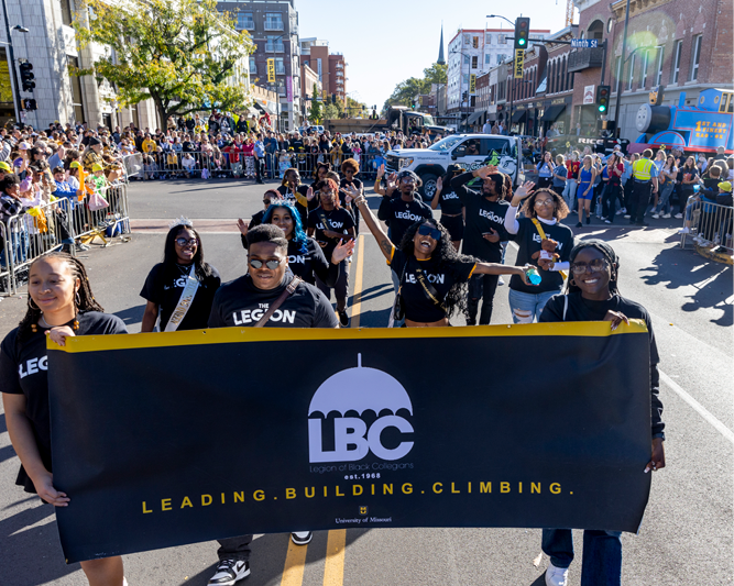 LBC students in parade.